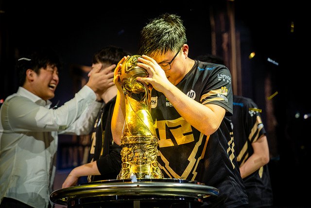 KPL秋季賽花樓久誠教練對決，TTG戰隊迎戰AG超玩會(huì )